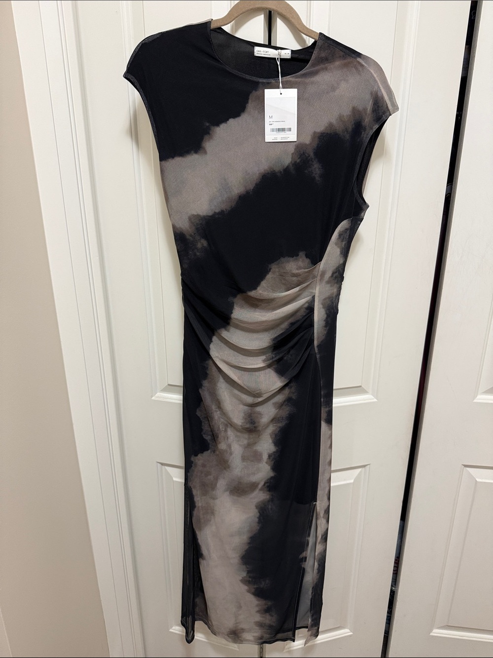 Oak & Fort Black & Taupe Tie-Dye Midi Dress
